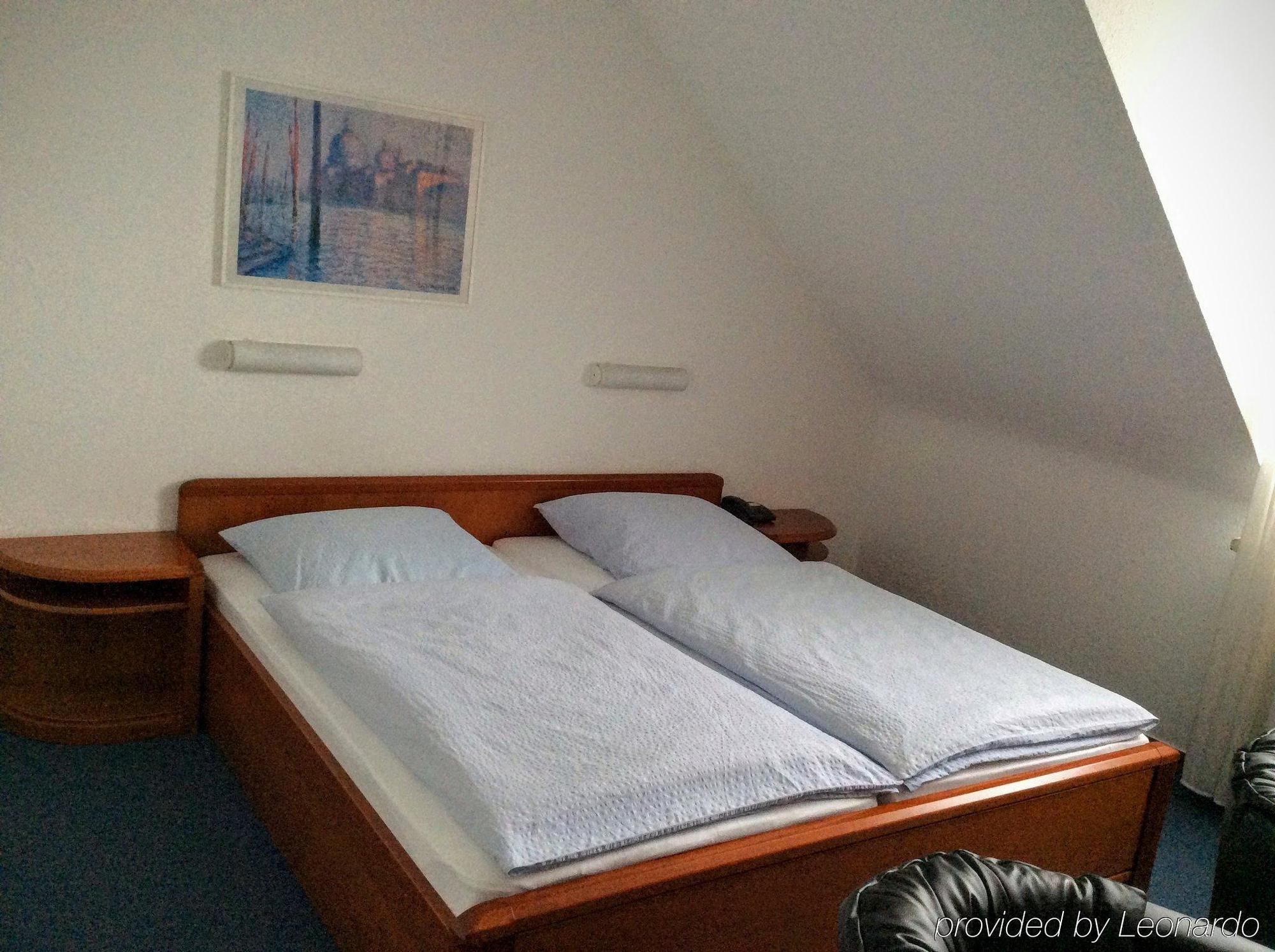 Hotel Alt Buettgen Карст Экстерьер фото