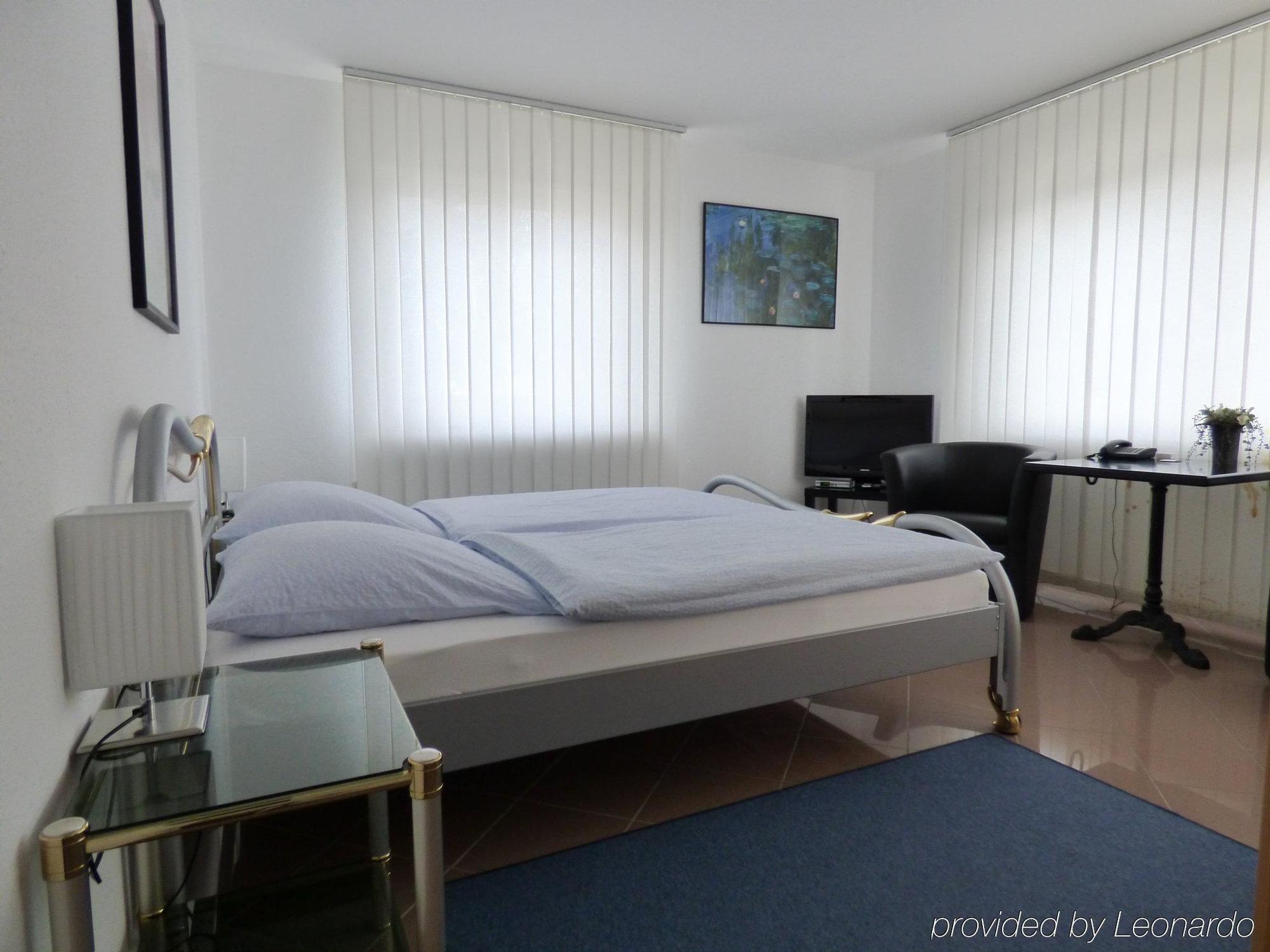 Hotel Alt Buettgen Карст Экстерьер фото
