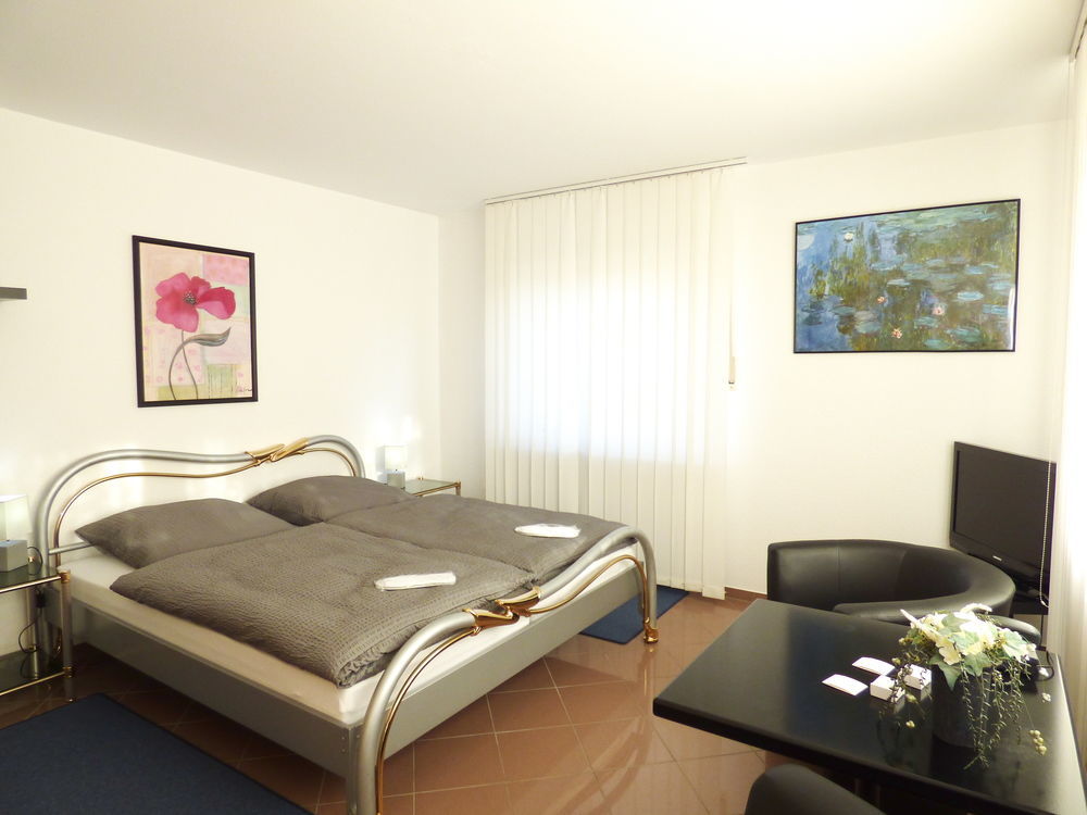 Hotel Alt Buettgen Карст Экстерьер фото