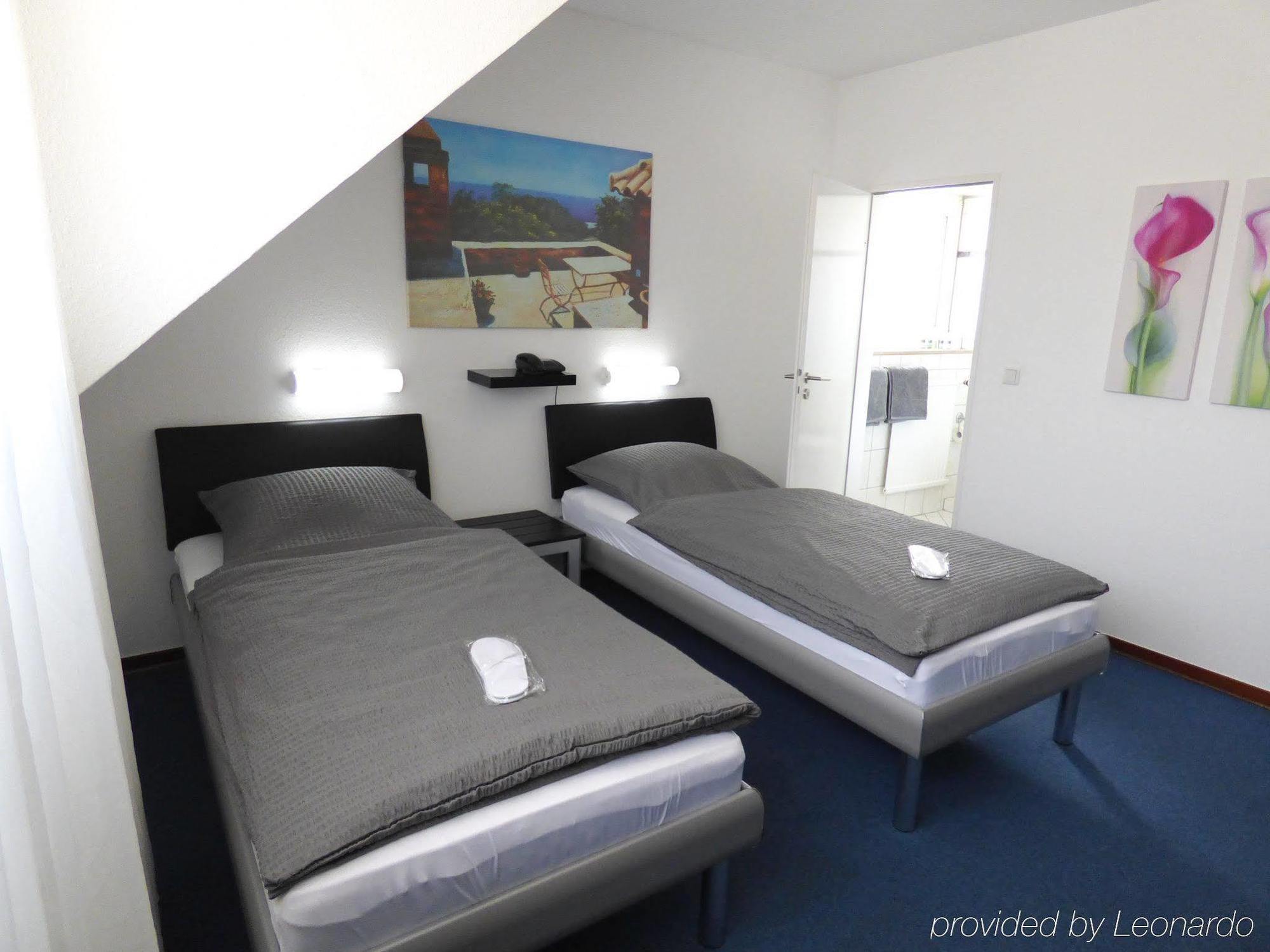 Hotel Alt Buettgen Карст Экстерьер фото