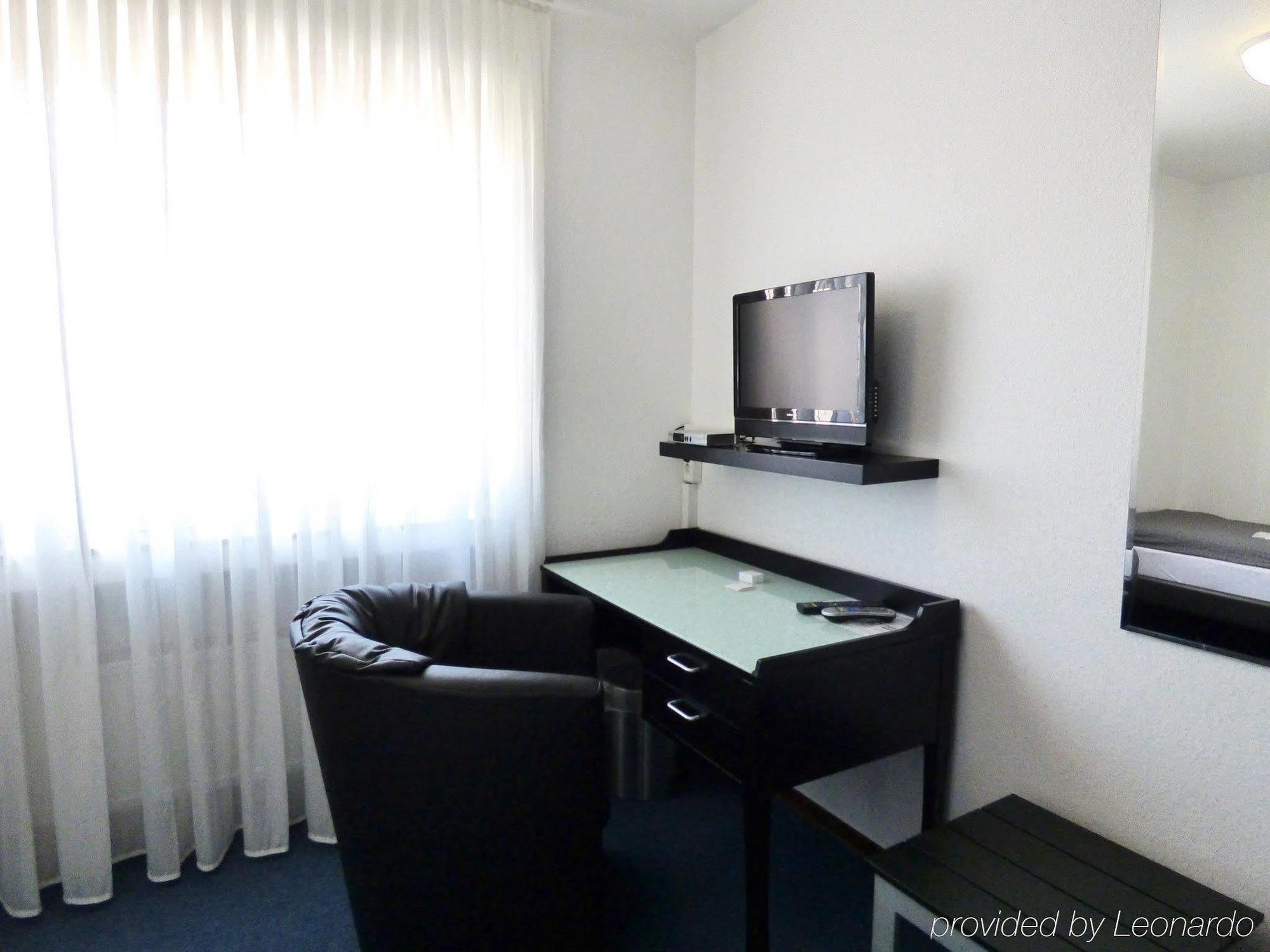 Hotel Alt Buettgen Карст Экстерьер фото