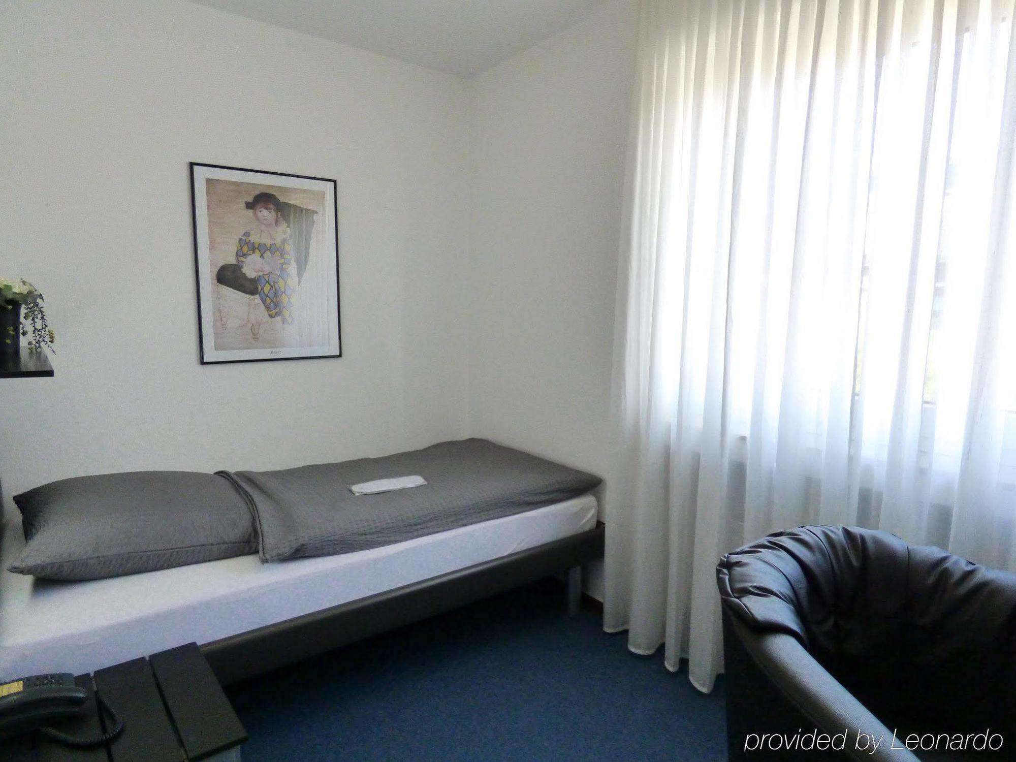 Hotel Alt Buettgen Карст Экстерьер фото